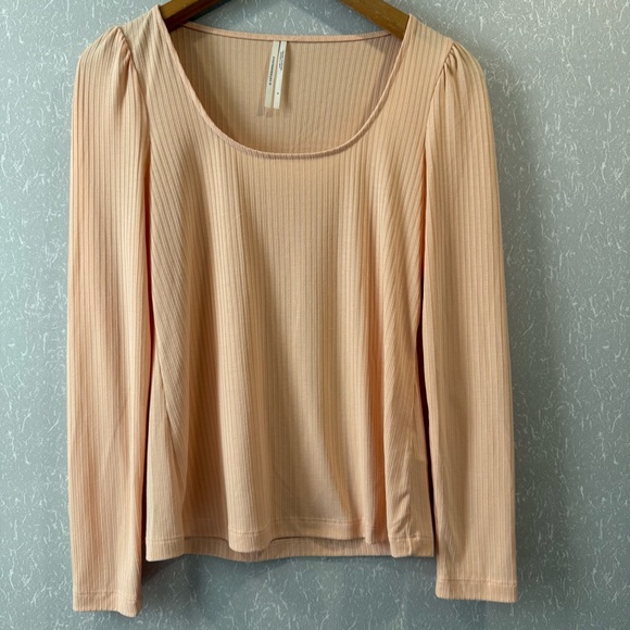 Anthropologie Pale Peach long puffed sleeve ribbed tee - Picture 2 of 8